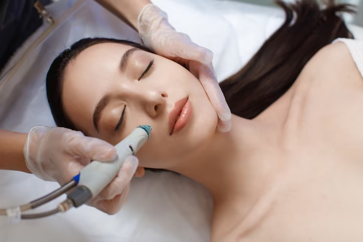  Hydrafacial es un tratamiento de limpieza facial profunda